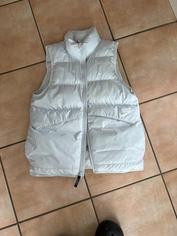 Vesti nike