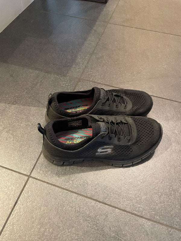 Sketchers strigaskór