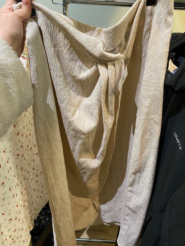 Ljóst H&M pils