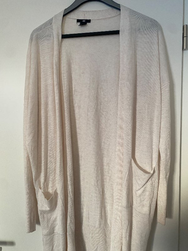 Beige golla
