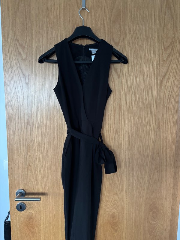 H&m svartur samfestingur