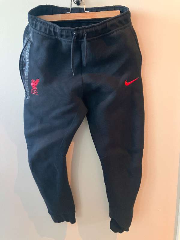 Nike LFC íþróttabuxur svartar