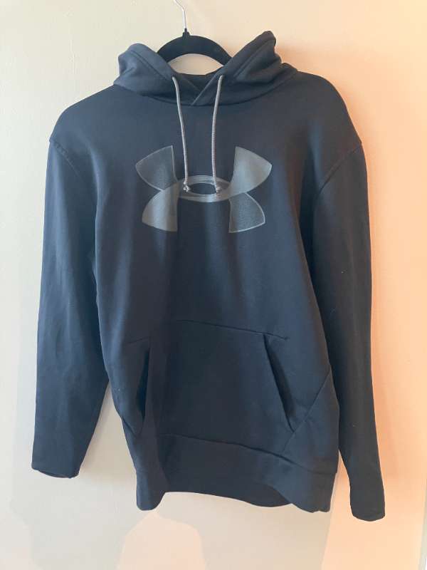 Abercrombie & Fitch hettupeysa svört