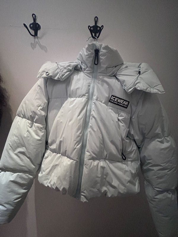 Icewear ljósblá úlpa