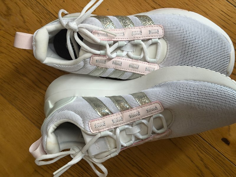 Adidas skór