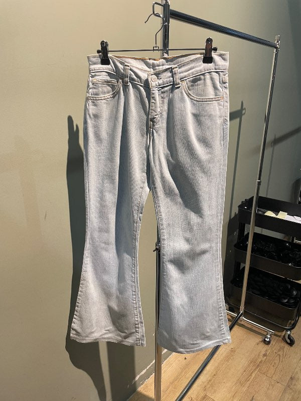 Levis flared