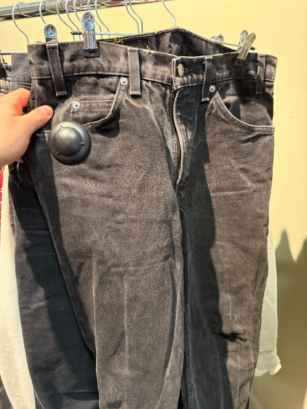 Levi’s brown label