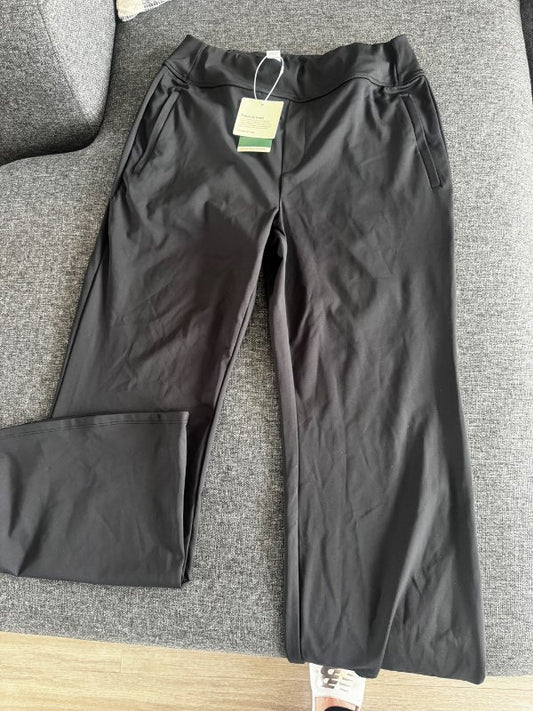 Svartar buxur útvíðar Halara ónotaðar