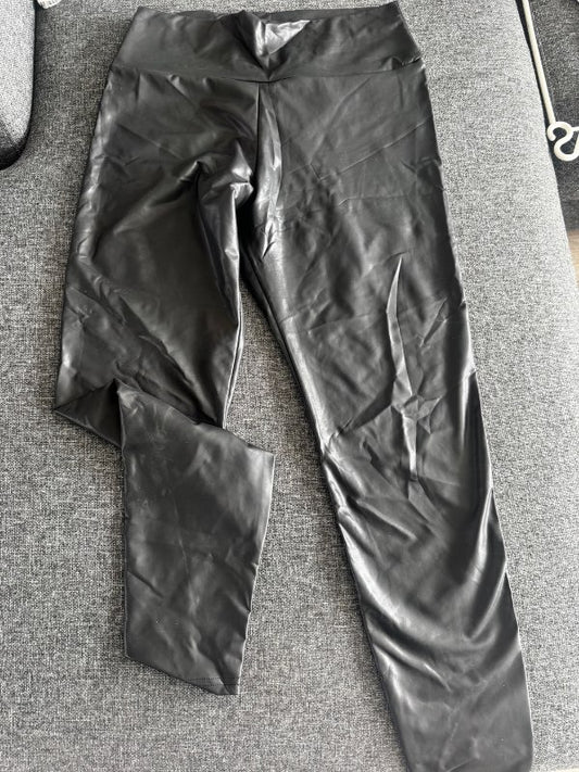 Pleðurleggins svartar