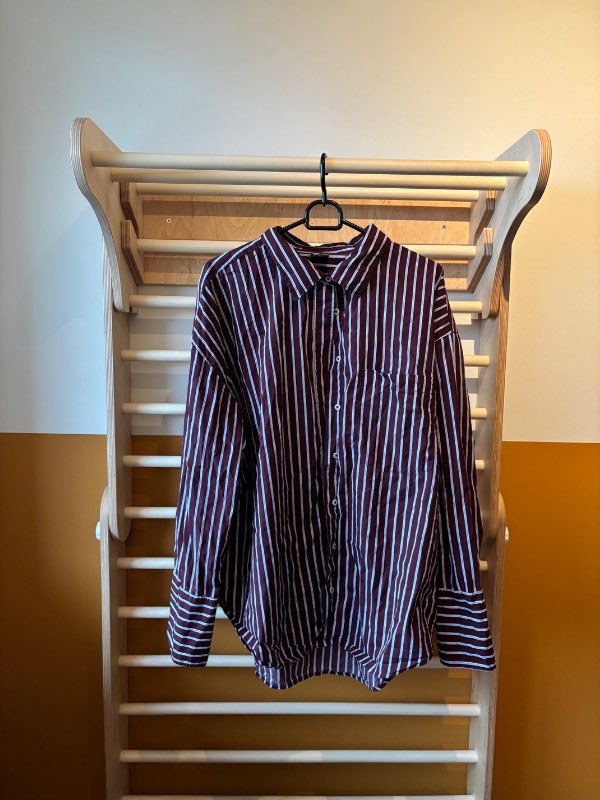 Gina Tricot röndótt skyrta