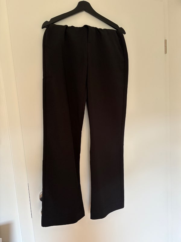 Gina Tricot trousers