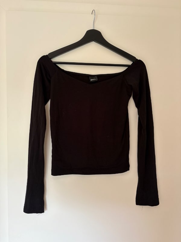 Gina tricot off shoulder toppur