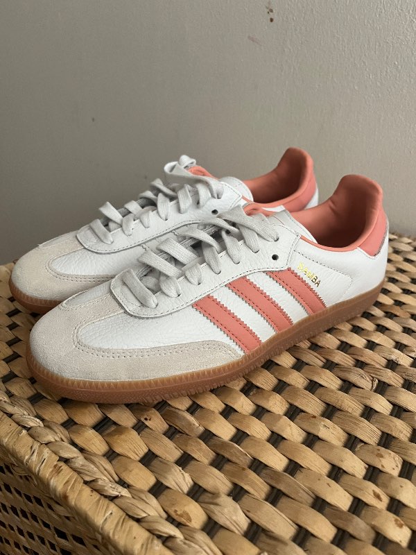 Adidas skór