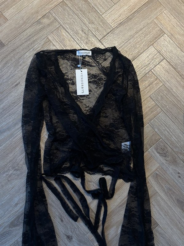 Venderbys Lace wrap bolur