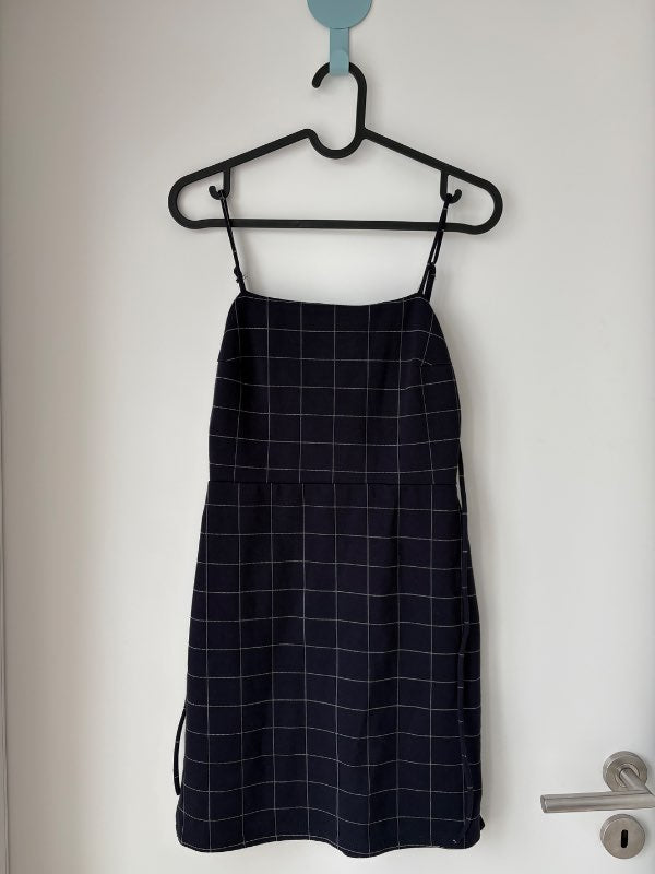 Urban outfitters kjóll blár köflóttur