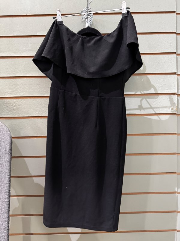Sv. off shoulder kjóll