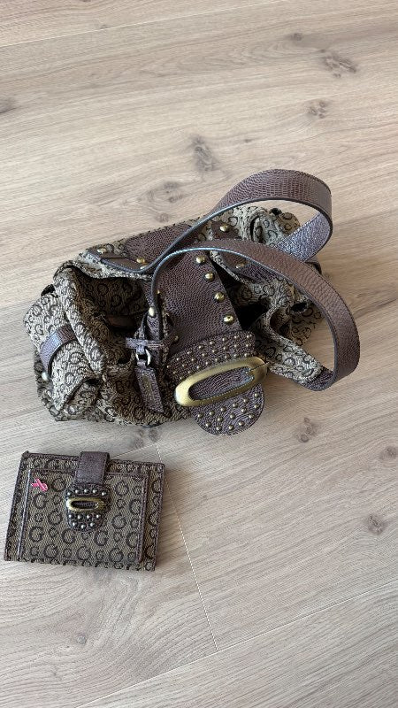 Vintage Guess taska