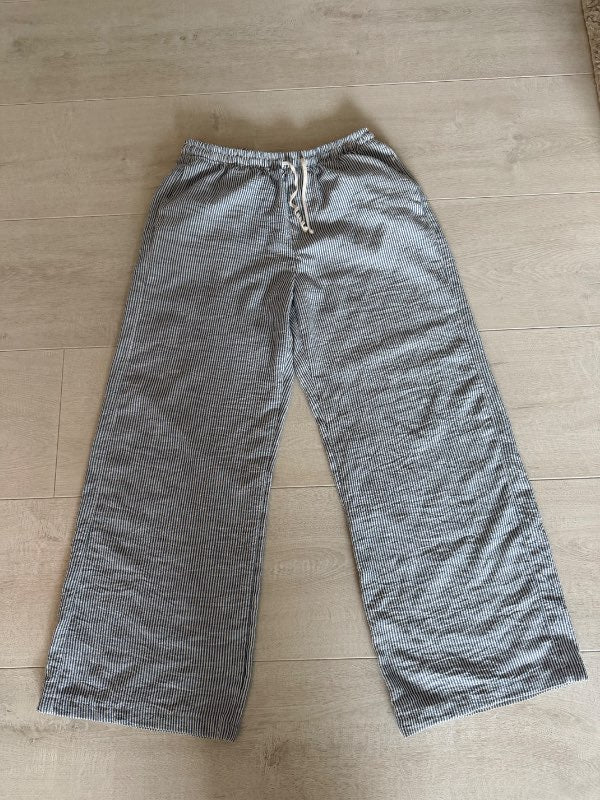 Bershka buxur