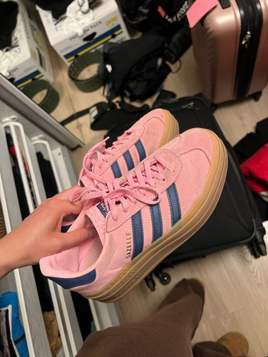 Adidas gazelle bleikir skor