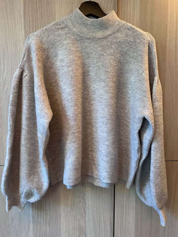 Ljós peysa - Vero Moda - L