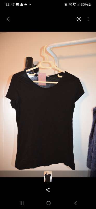 Black tshirt