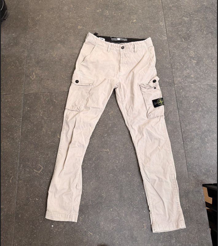 Stone Island buxur hvítar