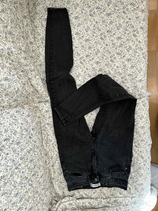 pull and bear jeans
