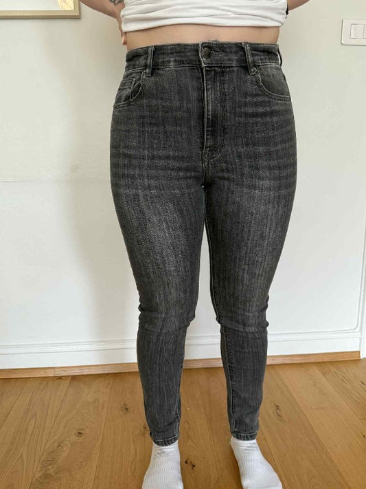 pull and bear jeans