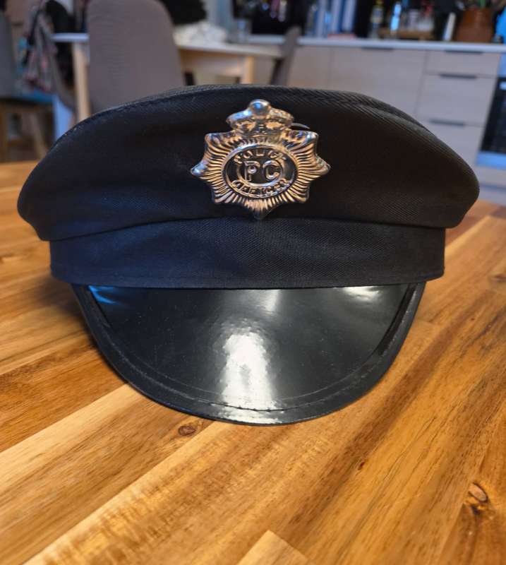 Lögregluhúfa