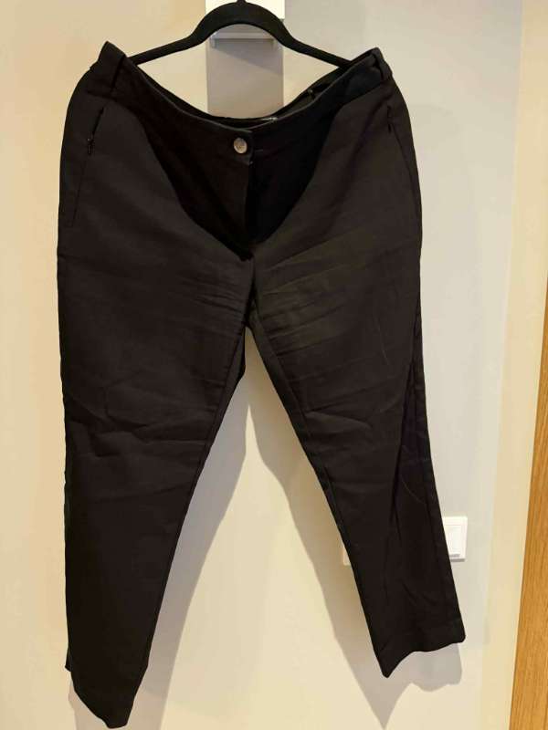 Zara buxur. Svartar.