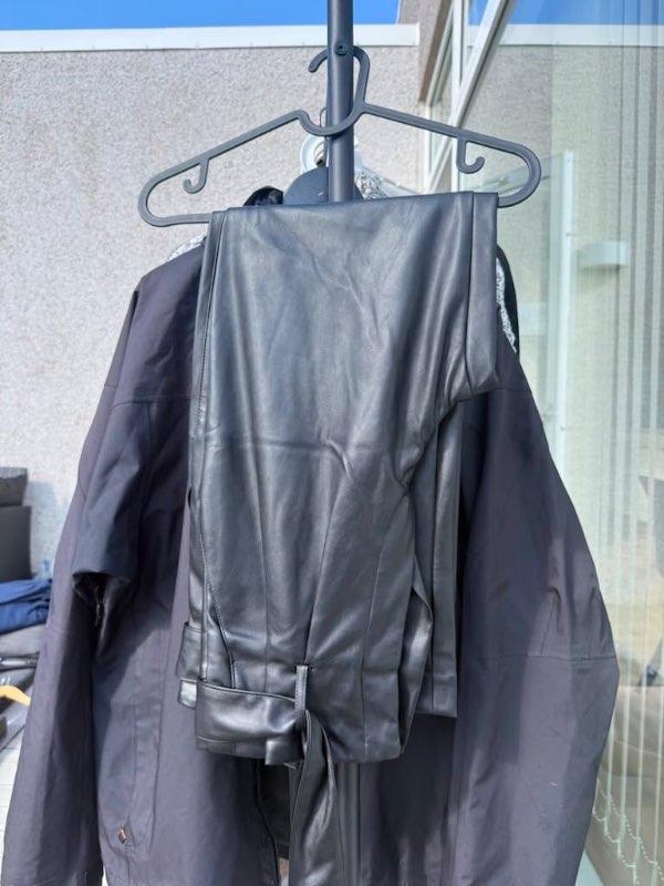Hm pleður buxur