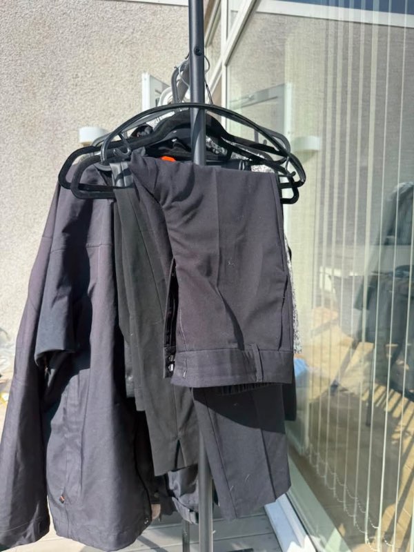 Soft rebels buxur