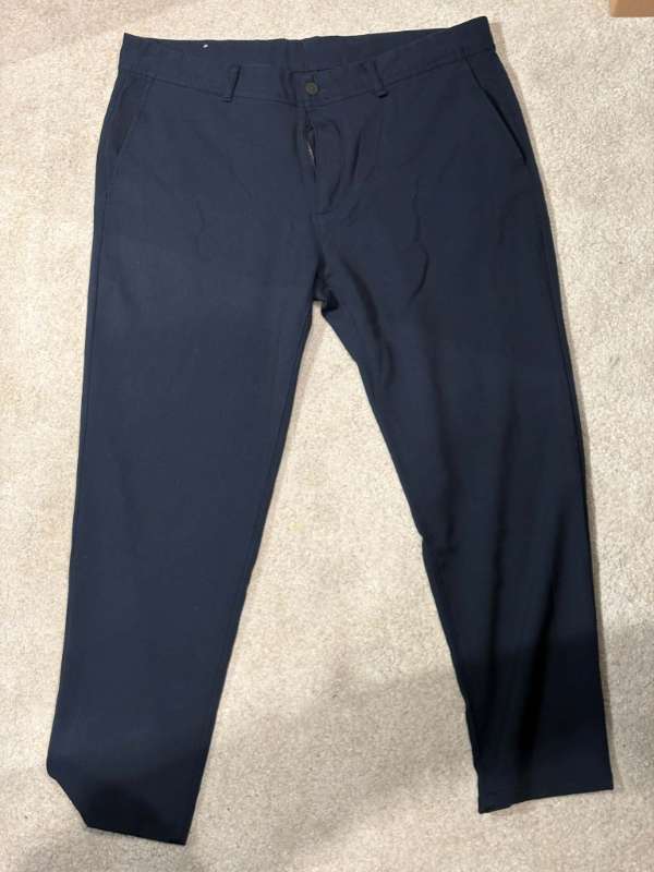 ZARA dökkbláar chinos buxur