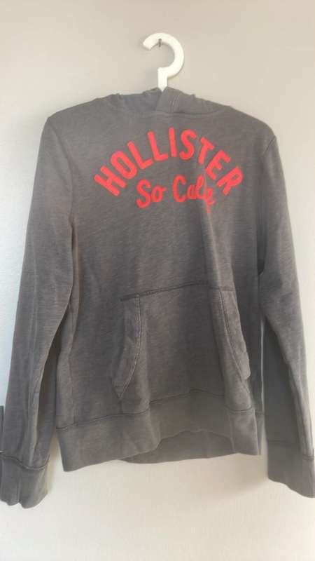 Hollister grá hettupeysa