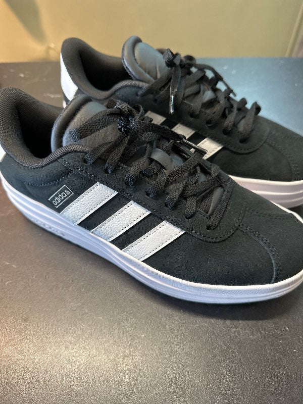 Adidas Skór