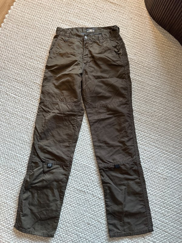 Vintage grænar útivistarbuxur