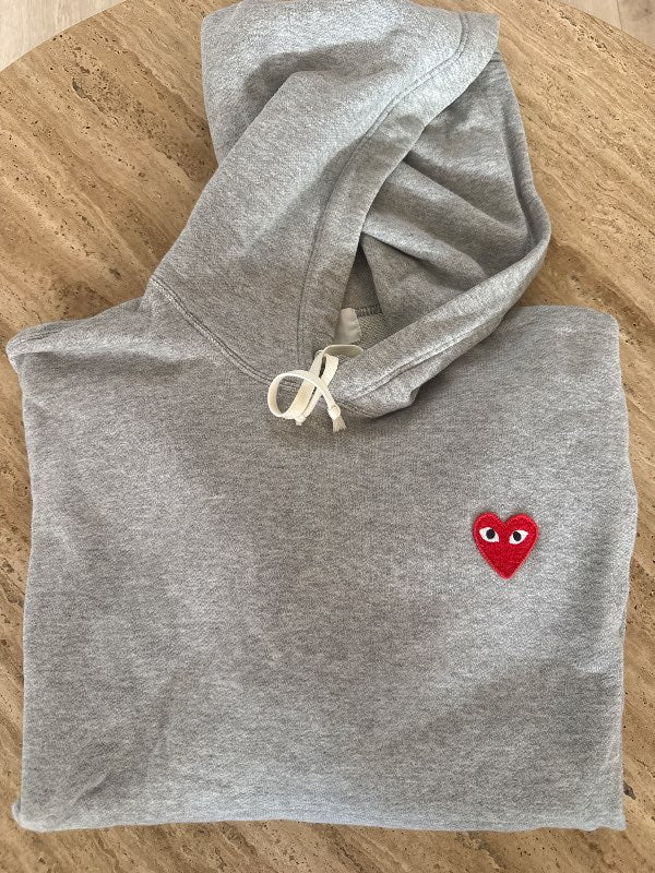 Hettupeysa. Play. Comme des G….