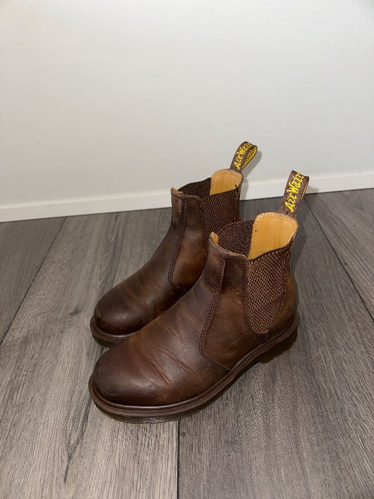 DR. MARTENS