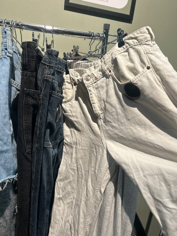 Zara hvítar gallabuxur