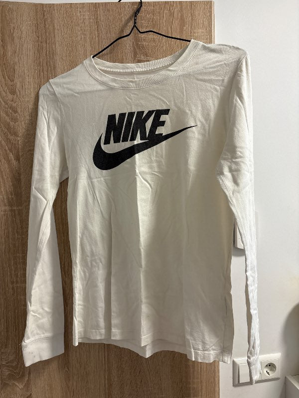 Nike bolur