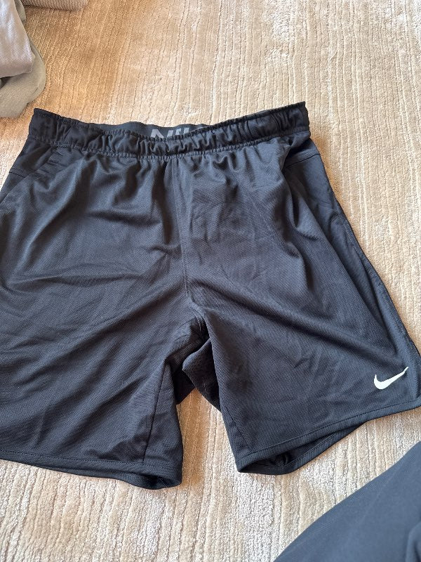Nike stuttbuxur