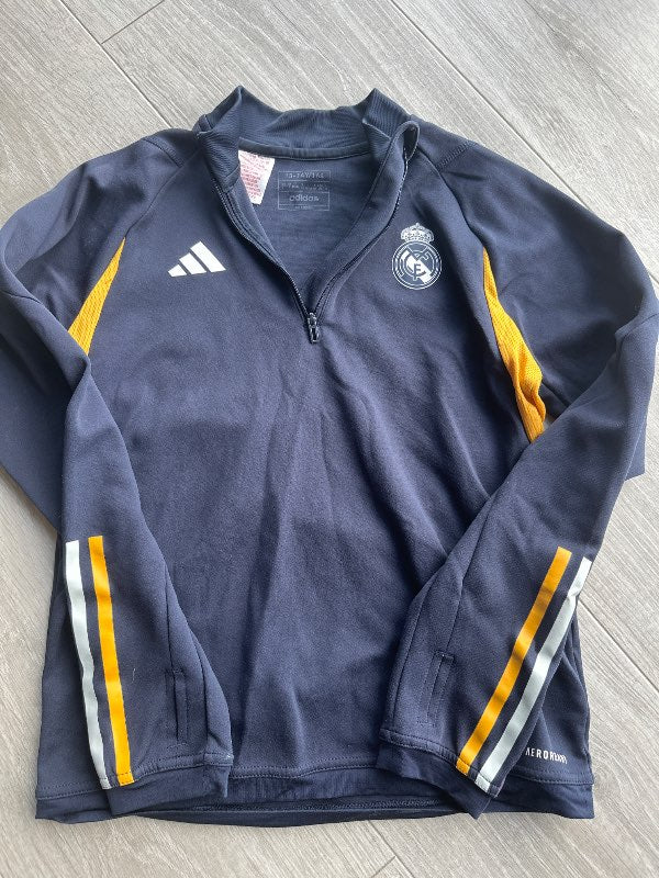Adidas hálf rennd æfingatreyja