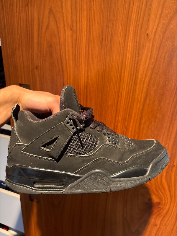 Jordan 4 black cats