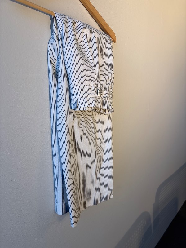 Zara buxur hvítar/blaar