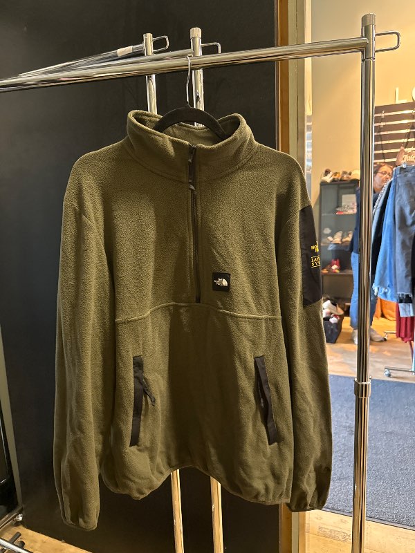 North face peysa