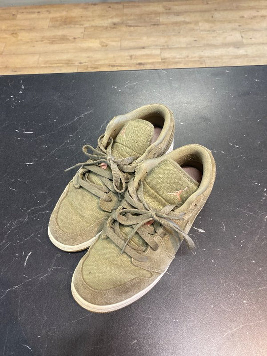 Grænir air jordan skór