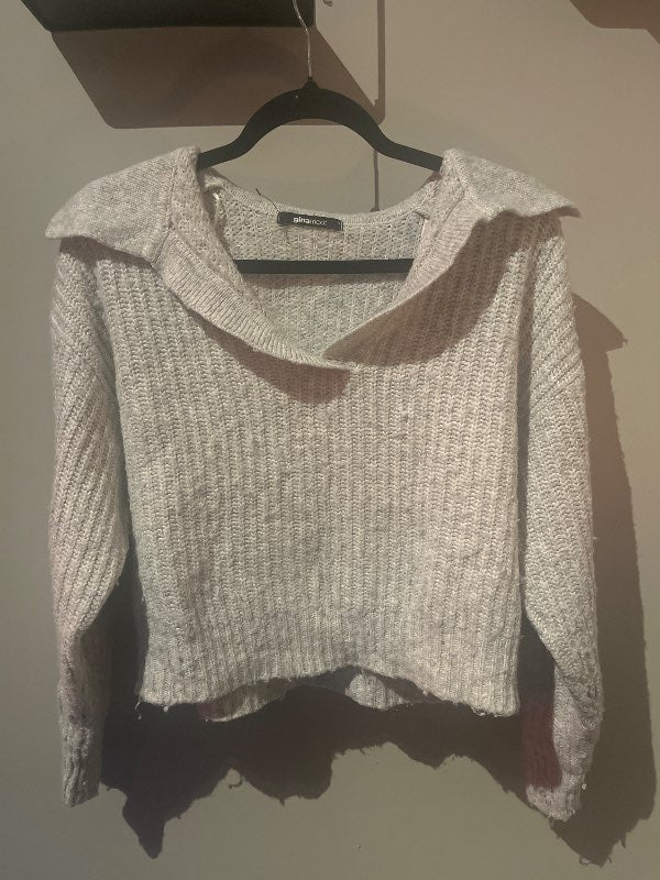 Gina Tricot Peysa