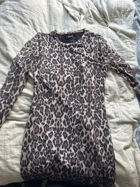 Síður Kjóll frá Gina Tricot