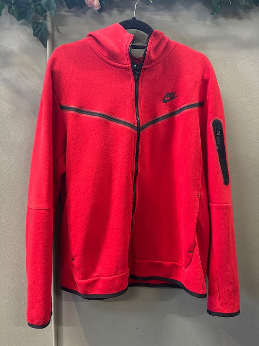 Nike tech peysa