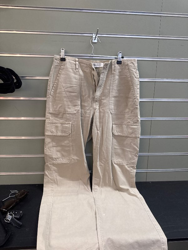 Buxur beige zara